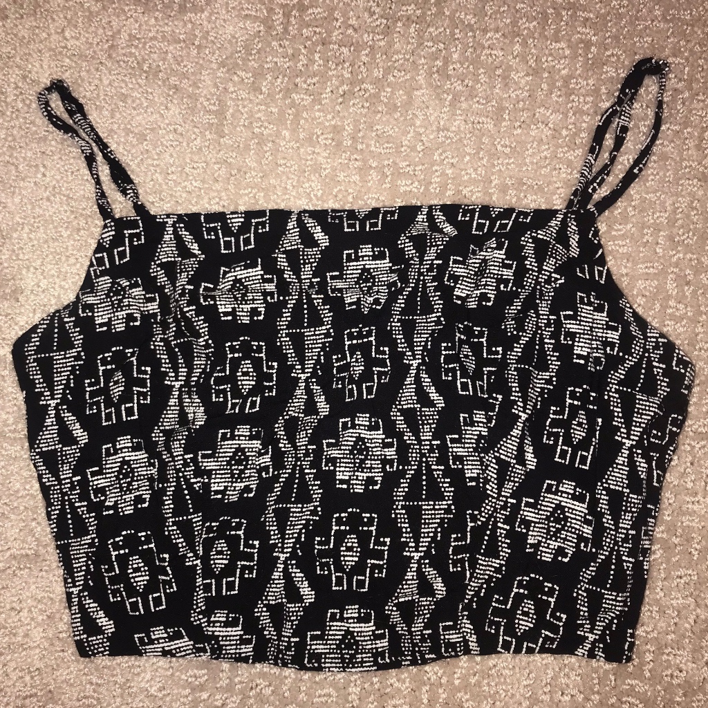 Bebe Patterned Crop Top
